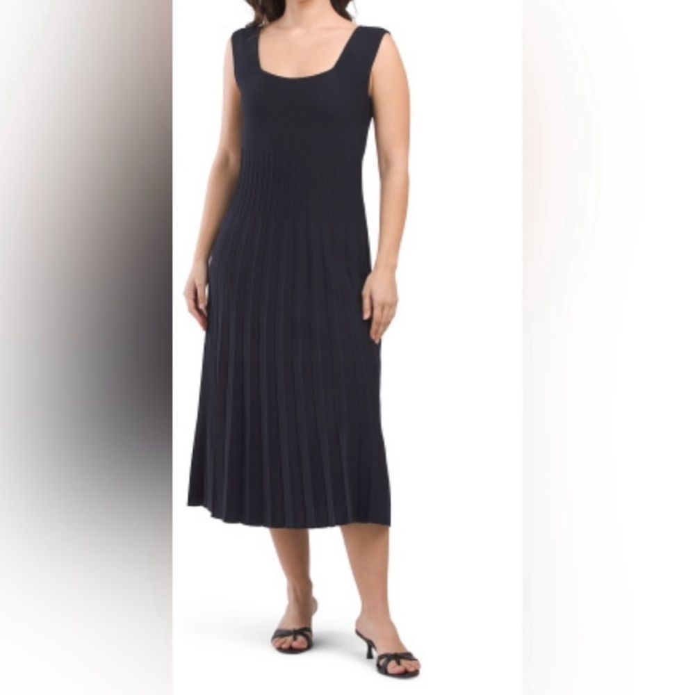 Ellie Tahari Pleated midi dress Square neck Black Womens S NEW with tags Classic